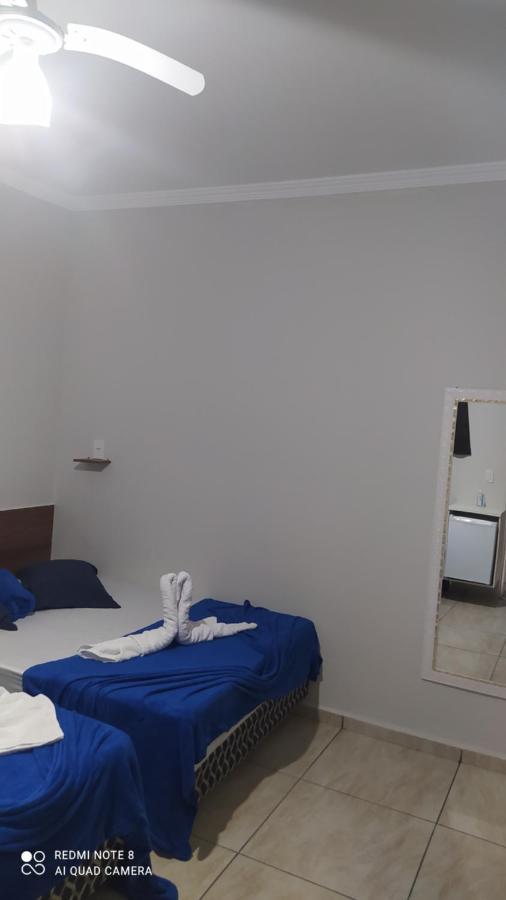 Pousada Quarto Com Frigobar,Ar E Garagem Gratuita Hotel Aparecida  Exterior foto